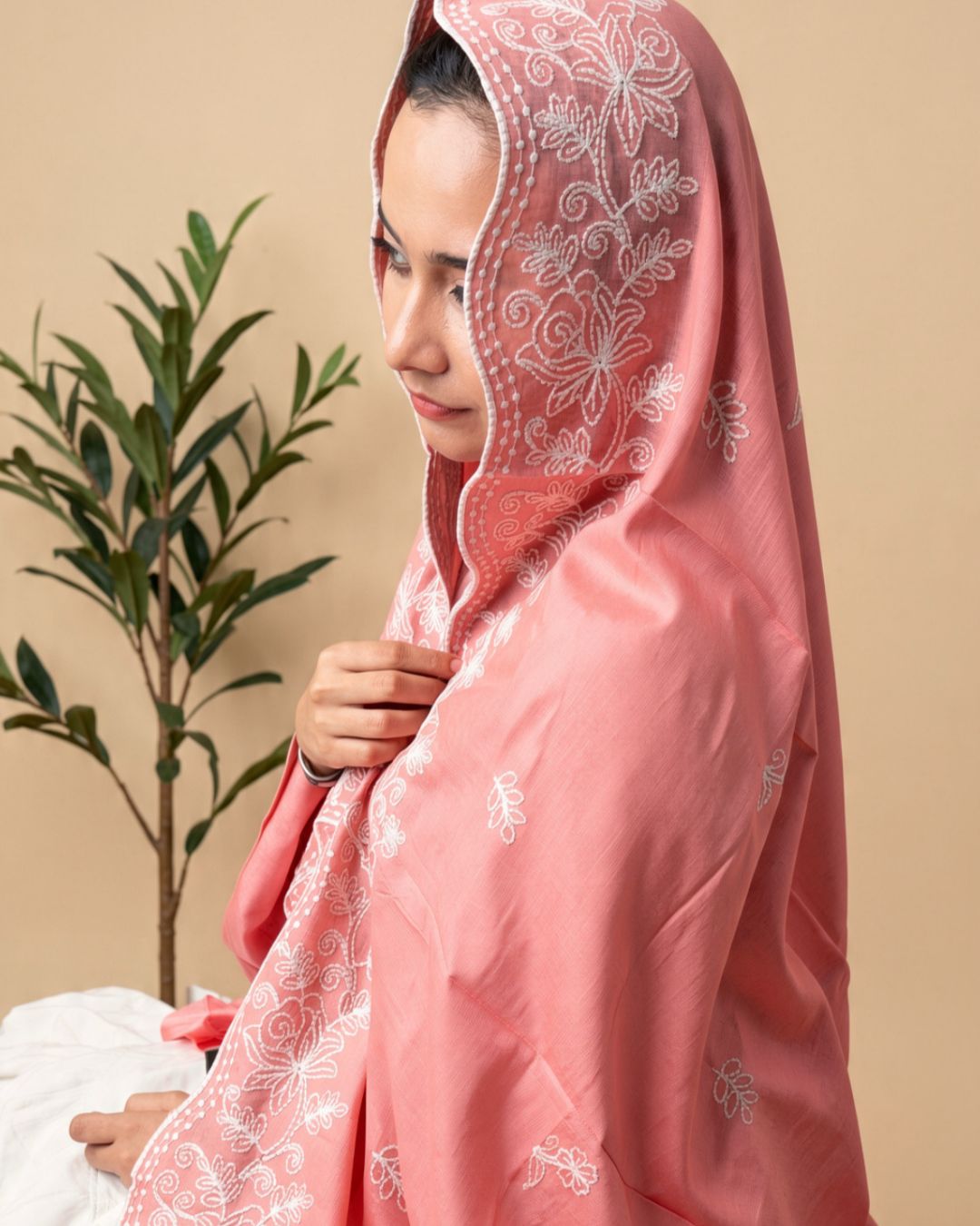 Londoni Shella Paisley Embroidered Malmal Cotton Dupatta Set (9 Pcs / 9 Colors) - Image 9