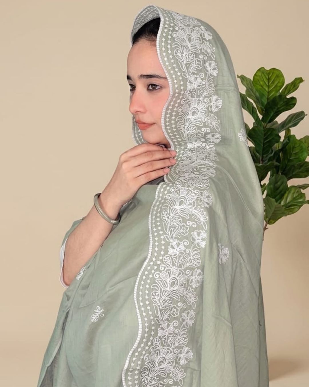 Londoni Shella Floral Embroidered Cotton Mal Mal Dupatta Set (9 Pieces | 9 Colours | 9 Embroidery Designs) - Image 9
