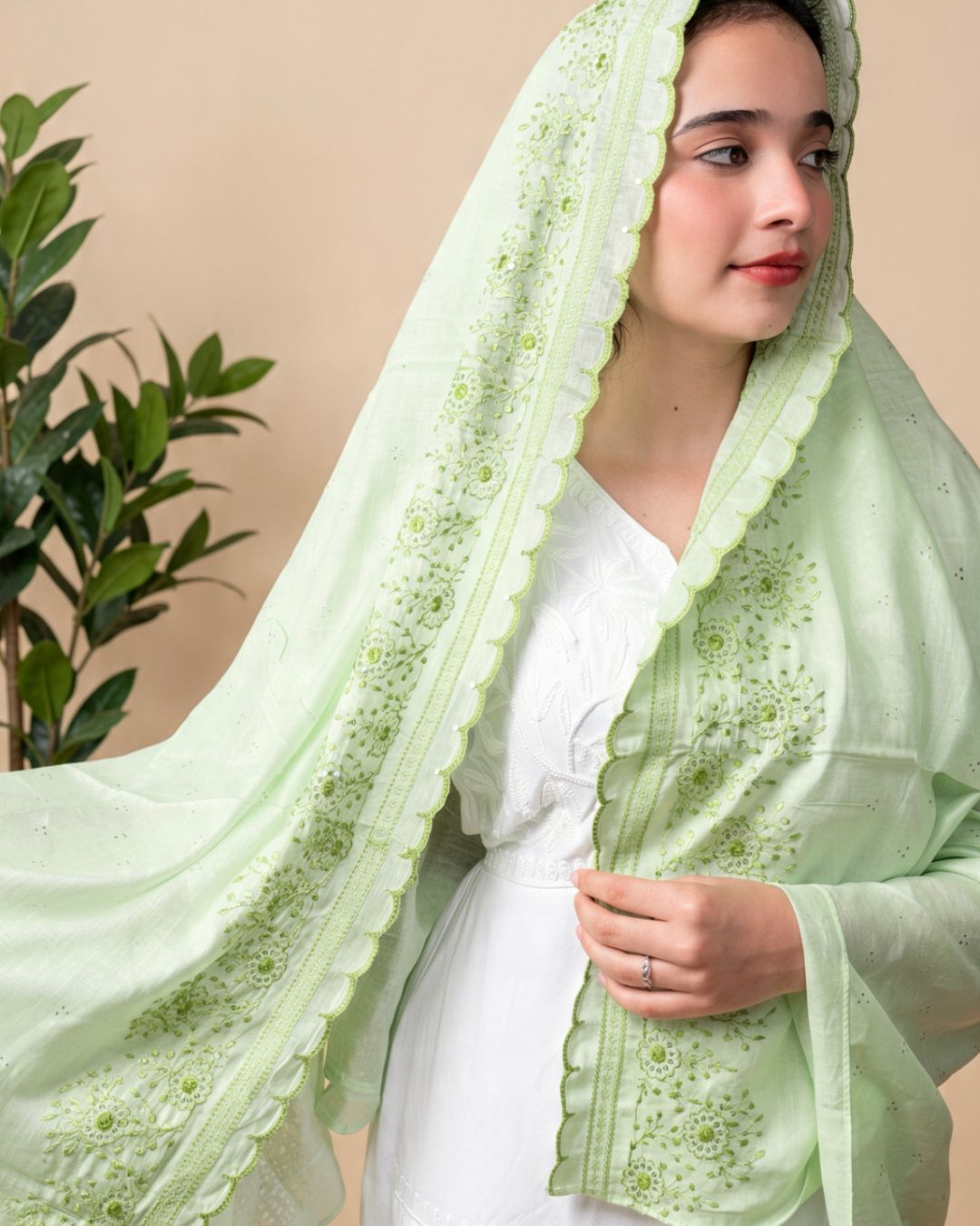 Londoni Shella Paisley Border Embroidered Mal Mal Dupatta Pack (9 Pcs / 9 Colors) - Image 6