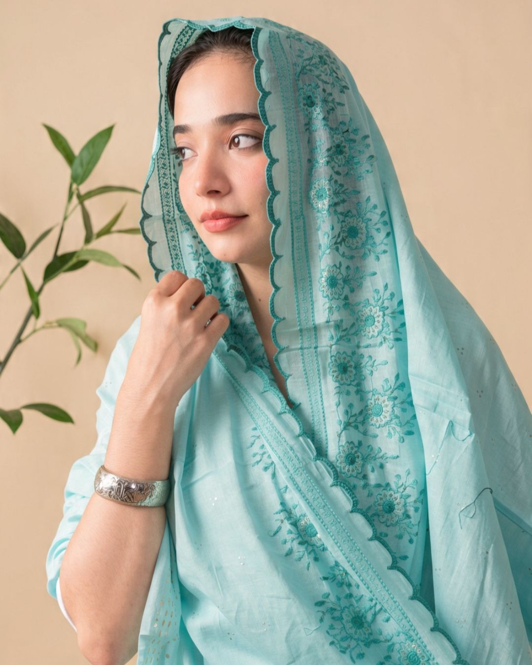 Londoni Shella Star Motif Embroidered Cotton Malmal Dupatta Set (9 Pieces | 9 Colours | 9 Embroidery Designs) - Image 9
