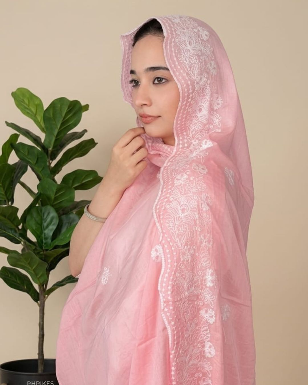 Londoni Shella Lattice Jaal Embroidered Mal Mal Dupatta Pack (9 Pcs / 9 Colors) - Image 7