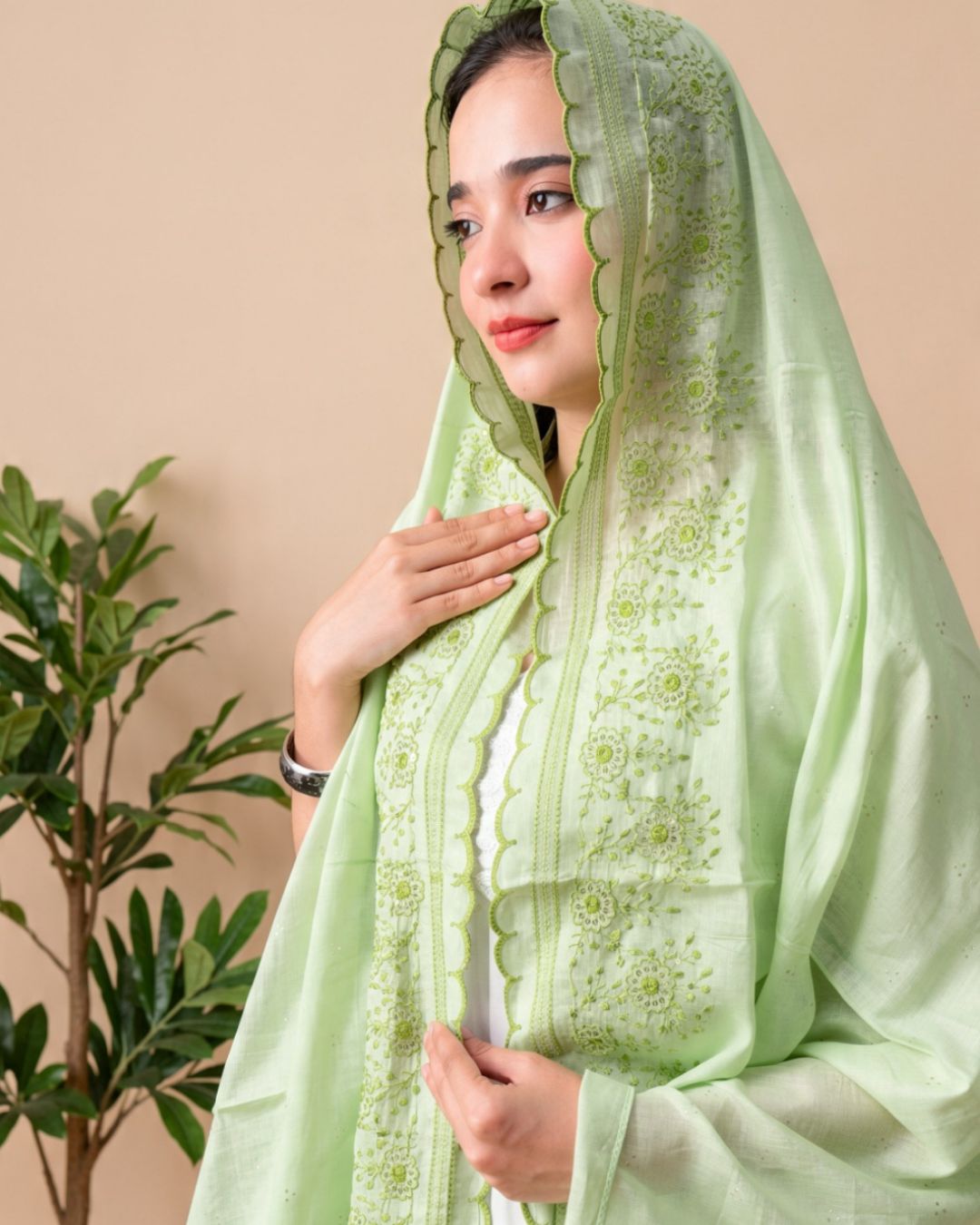 Londoni Shella Corner Medallion Embroidered Cotton Dupatta Pack (9 Pieces | 9 Colours | 9 Embroidery Designs) - Image 7