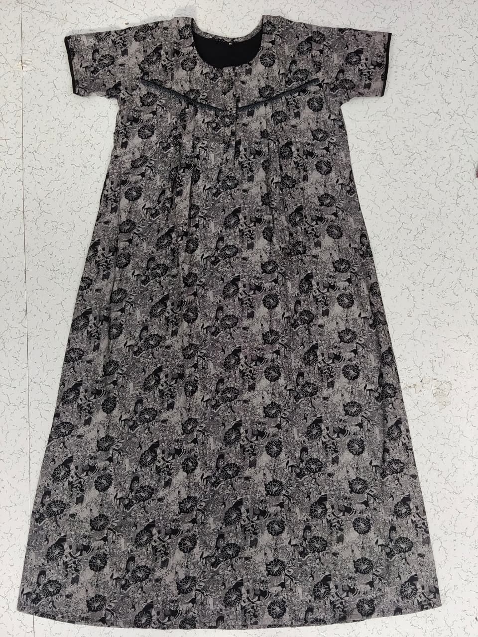 Royal Bloom 3-Colour Matching Nighty - Image 3